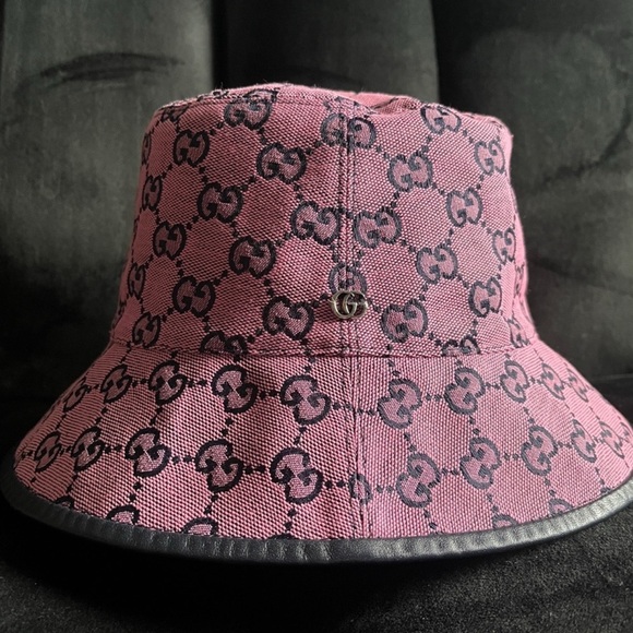 Unisex GUCCI monogram Bucket hat - Picture 1 of 8